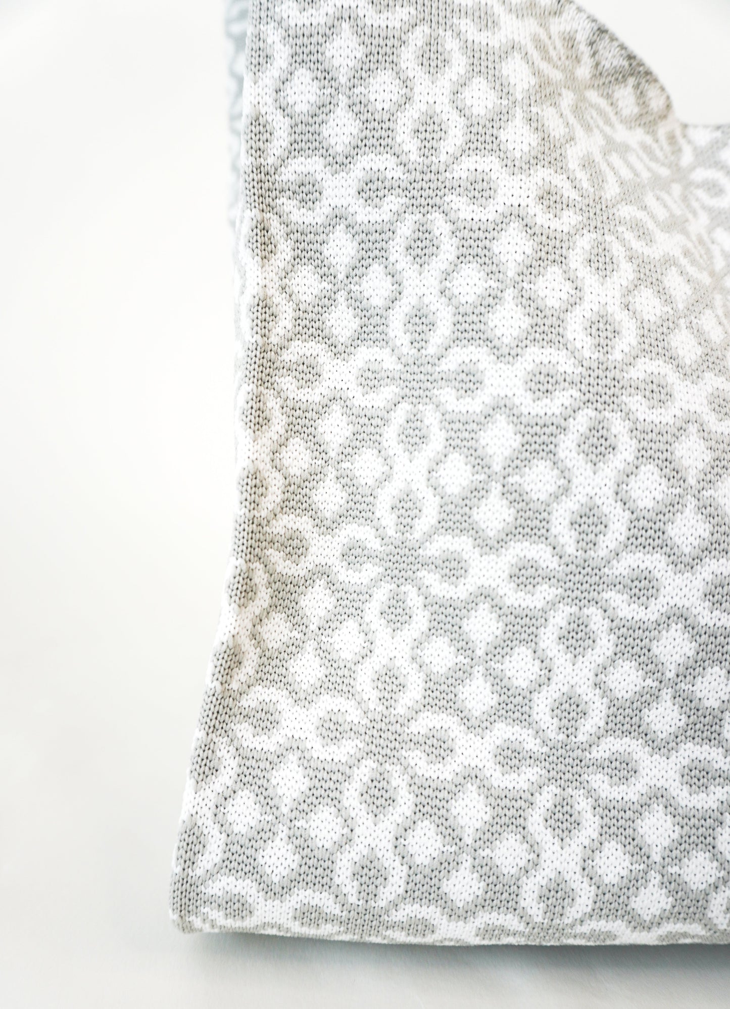 Grey Solitaire Handbag